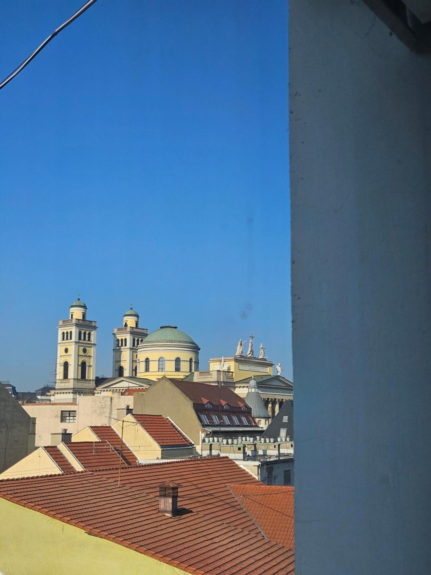 Hellowine Apartman II Eğri Dış mekan fotoğraf