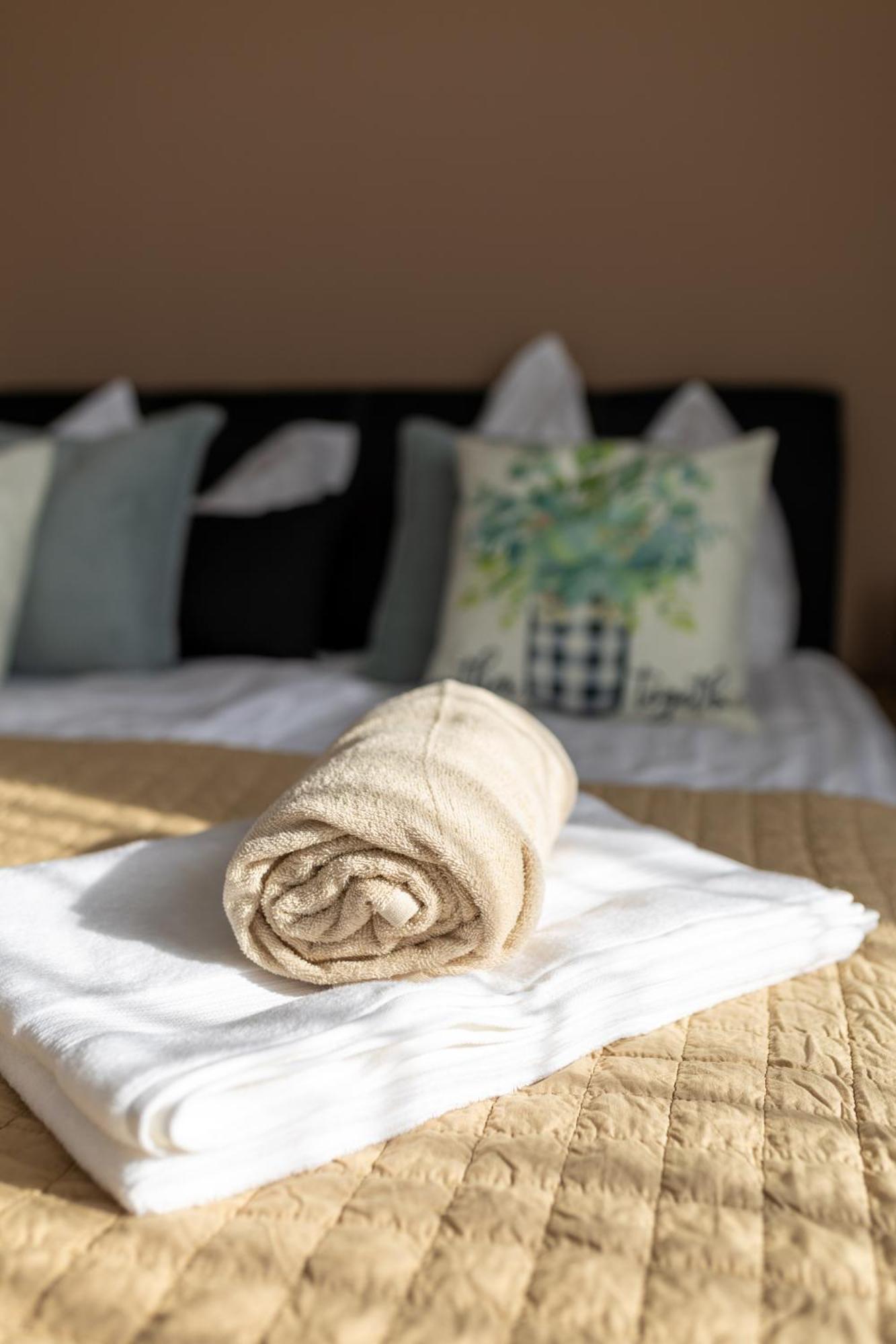 Hellowine Apartman II Eğri Dış mekan fotoğraf